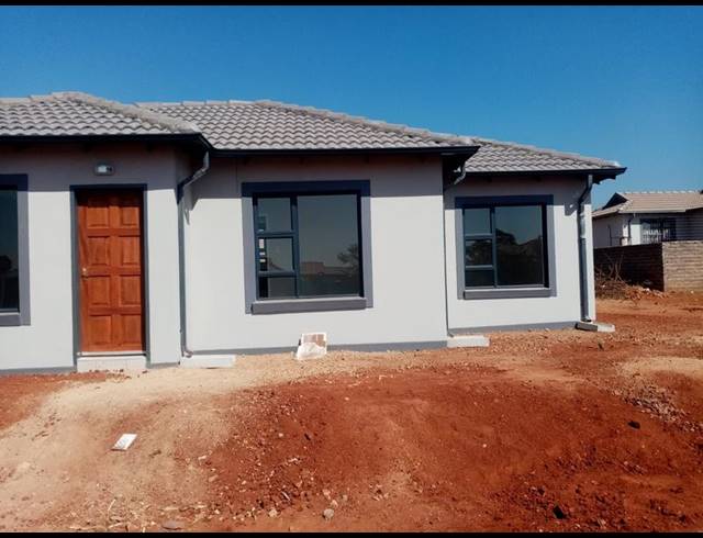 3 BEDROOM HOUSE FOR SALE IN RIVERSDALE